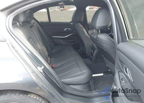 2021 BMW 3 Series M340I xDrive z USA, uszkodzony, nr VIN 3MW5U9J09M8C08464